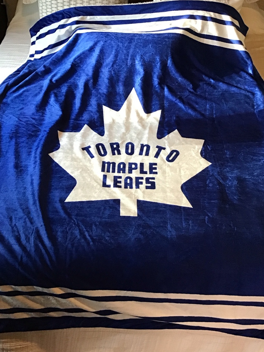 Toronto Maple Leafs Blue and White Plush Throw Blanket